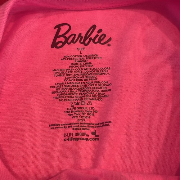NEW Barbie T-Shirt - Picture 4 of 4